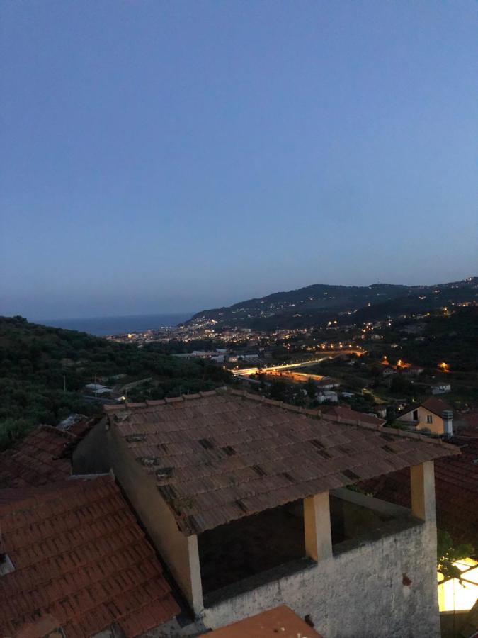 Casa Relax, Un Uliveto Sul Mare. Vila Diano San Pietro Exterior foto